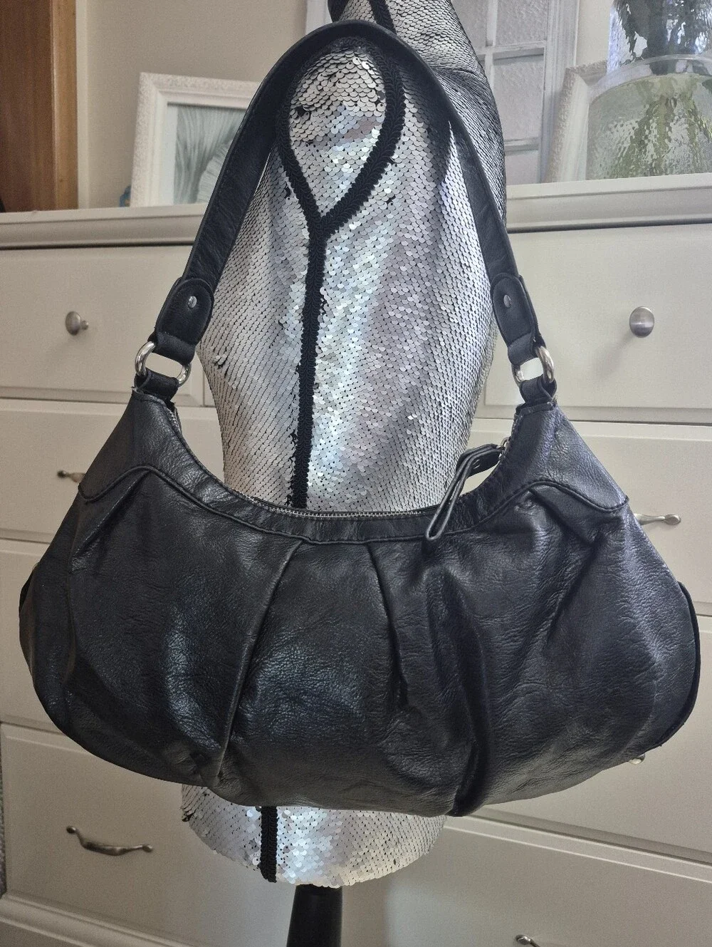 Y2K Rare Guess Black Leather Shoulder Hobo Bag Silver Hardware - Picture 2 of 6